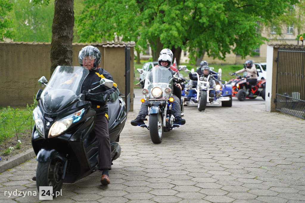 Setki motocyklistów zjechały do Rydzyny