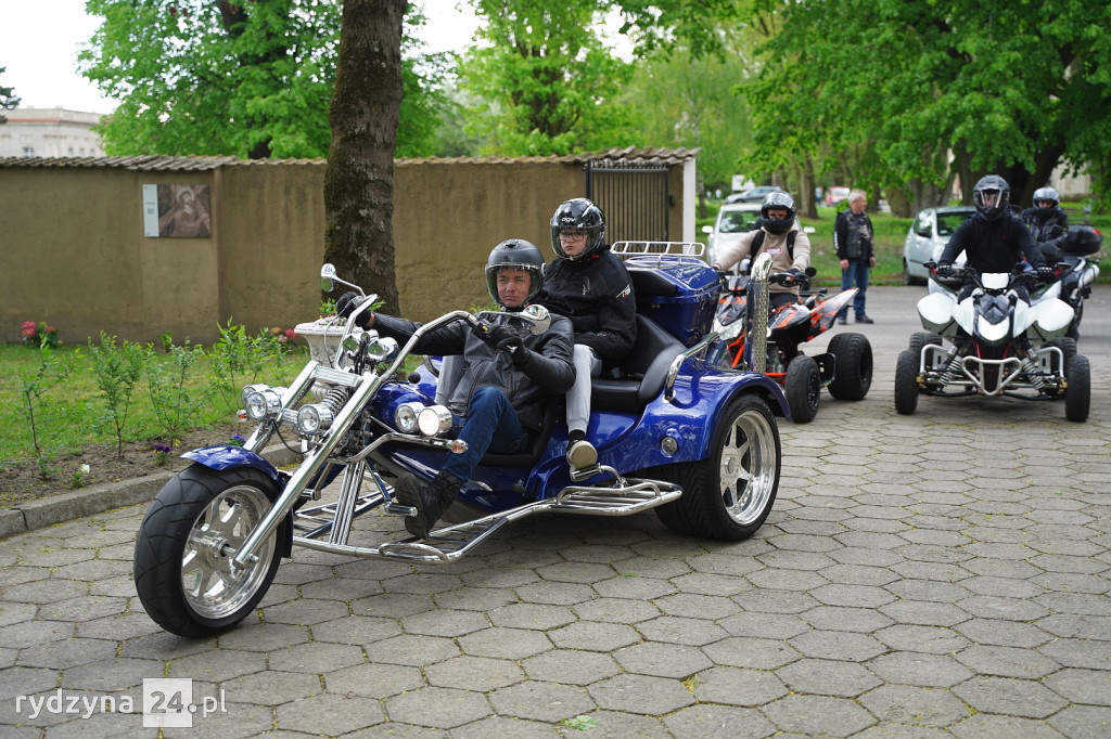 Setki motocyklistów zjechały do Rydzyny