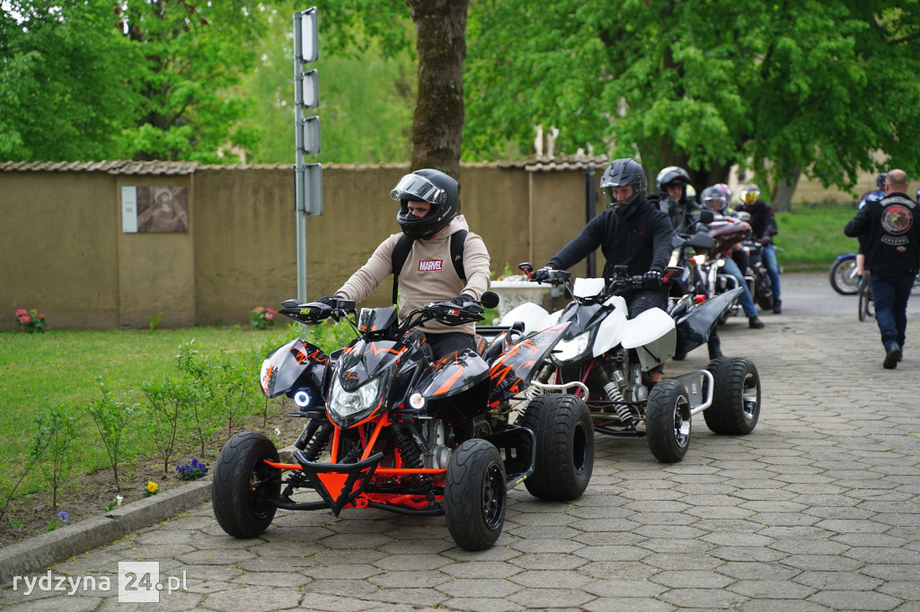 Setki motocyklistów zjechały do Rydzyny