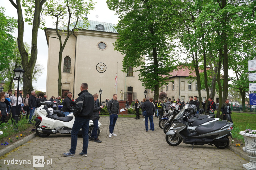 Setki motocyklistów zjechały do Rydzyny