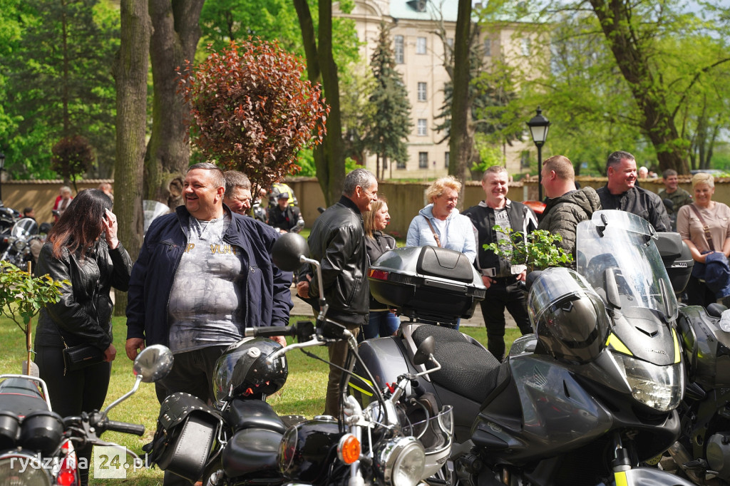 Setki motocyklistów zjechały do Rydzyny