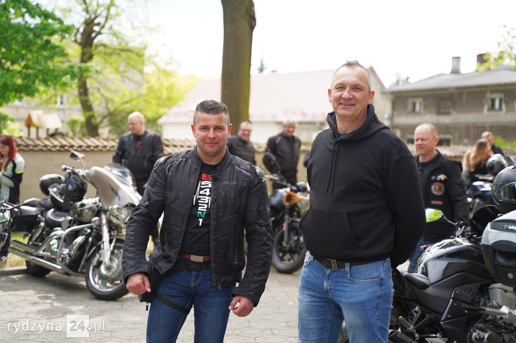 Setki motocyklistów zjechały do Rydzyny