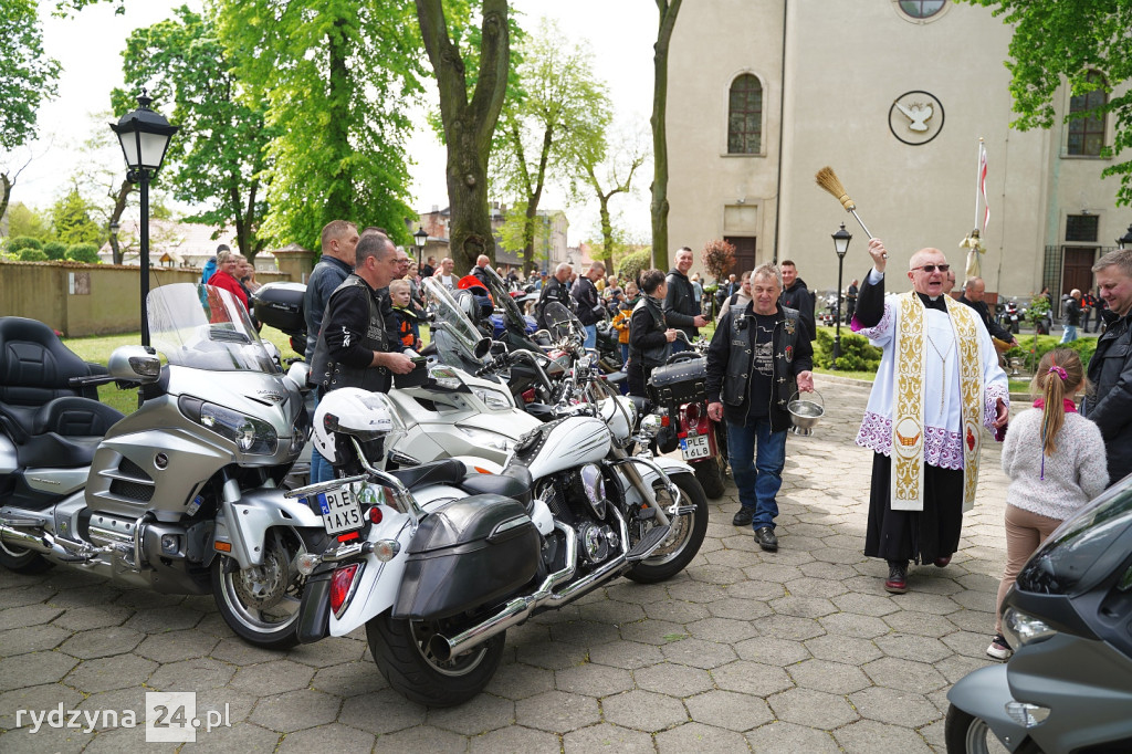 Setki motocyklistów zjechały do Rydzyny