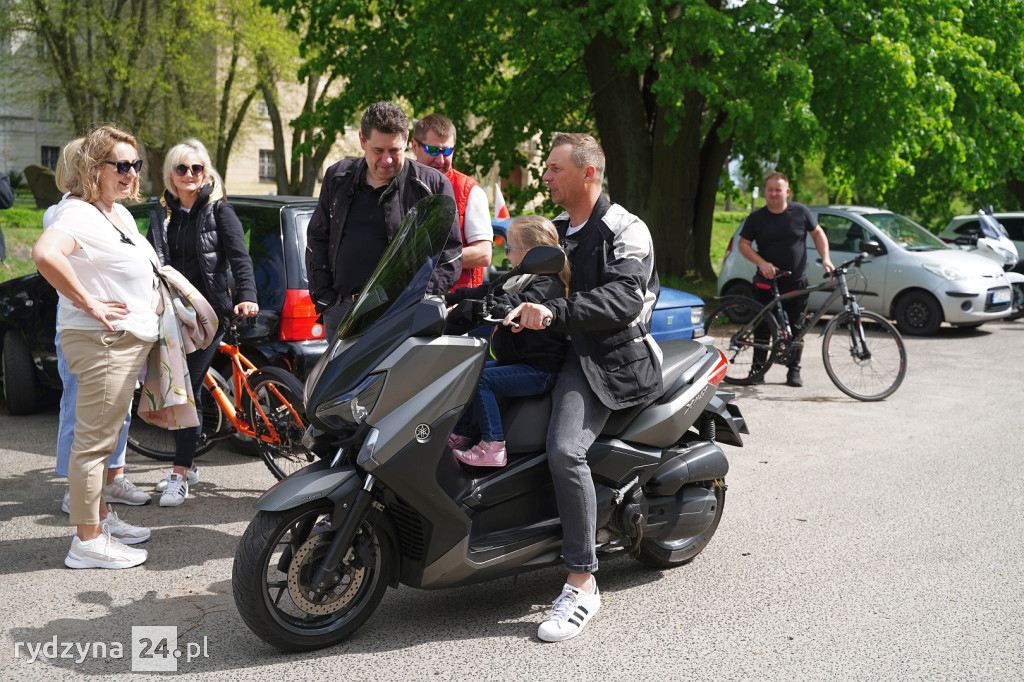 Setki motocyklistów zjechały do Rydzyny