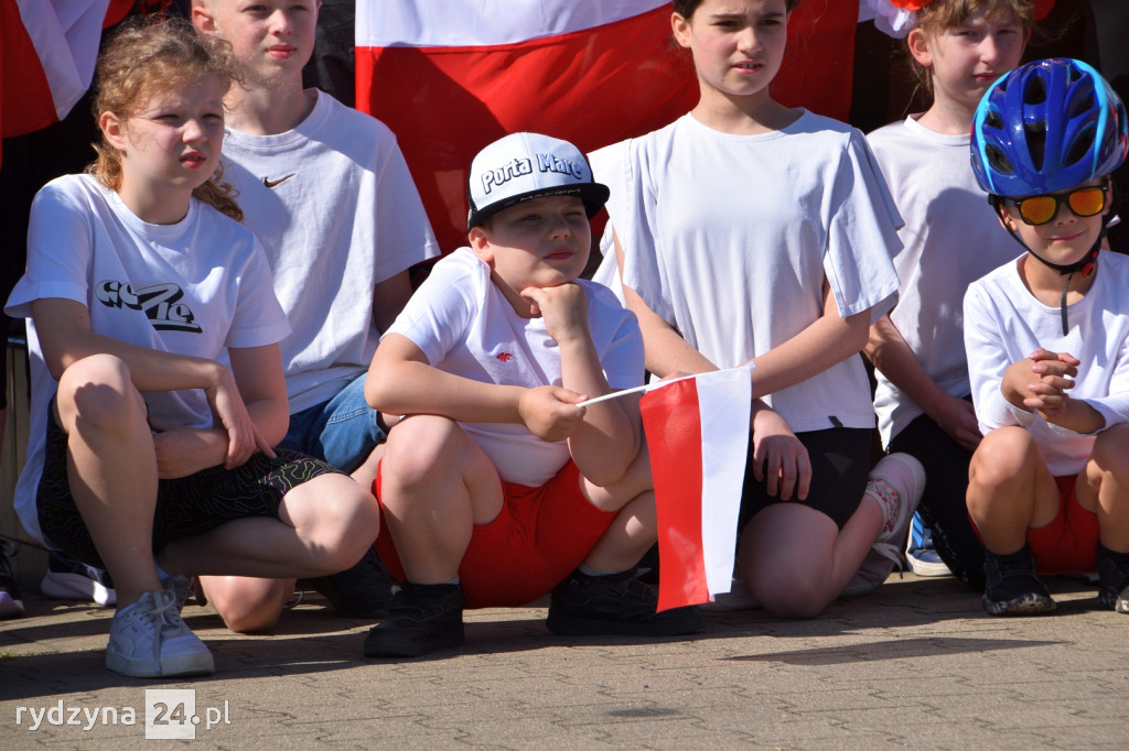 Patriotyzm w Rydzynie - Dzień Flagi Rzeczypospolitej Polskiej