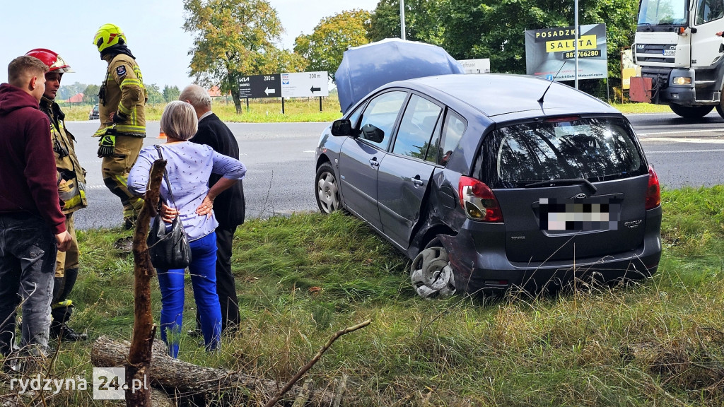 Kolizja na drodze wojewódzkiej 309 w Dąbczu