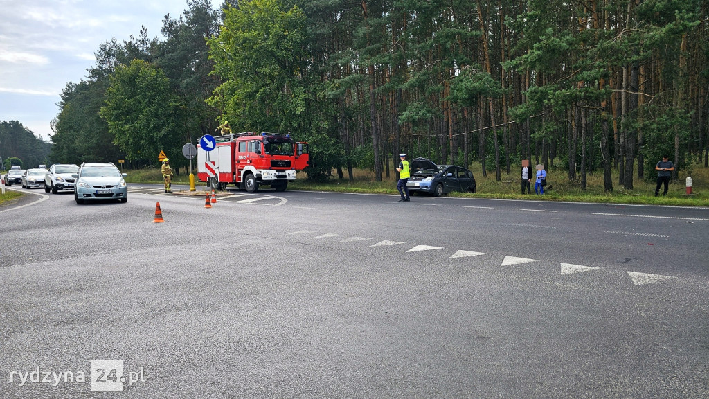 Kolizja na drodze wojewódzkiej 309 w Dąbczu