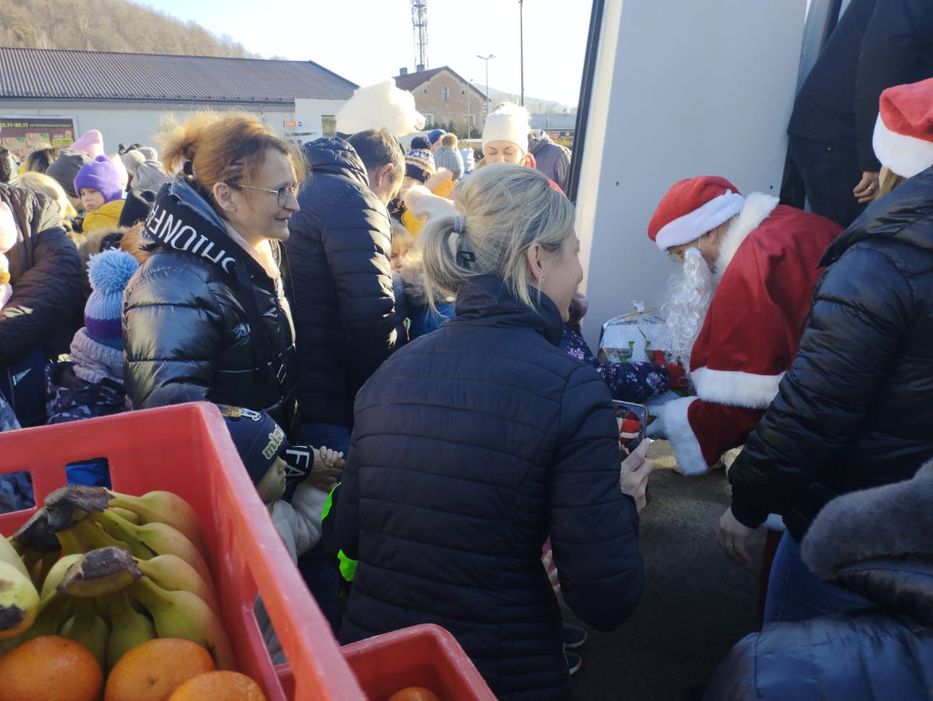 Spotkanie z Mikołajem w Stroniu Śląskim – paczki wyjechały z Rydzyny