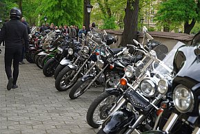 Setki motocyklistów zjechały do Rydzyny na pierwsze w historii święcenie -97770