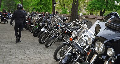 Setki motocyklistów zjechały do Rydzyny na pierwsze w historii święcenie -97770
