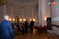 Pokaz-filmu-„Antoni-Patek-w-Zamku-Krolewskim-w-Rydzynie-60
