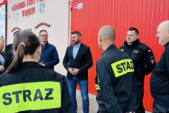 Defibrylator-AED-na-remizie-OSP-Dabcze-003