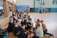 Edukacyjne-spotkanie-z-pierwszej-pomocy-w-Szkole-Podstawowej-w-Rydzynie-004