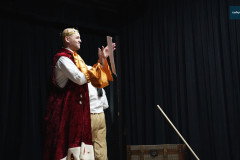 Przedstawienie-w-wykonaniu-nauczycieli-SOSW-w-Rydzynie-00039