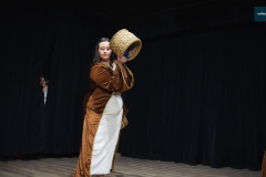 Przedstawienie-w-wykonaniu-nauczycieli-SOSW-w-Rydzynie-00053