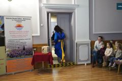 Przedstawienie-w-wykonaniu-nauczycieli-SOSW-w-Rydzynie-00080