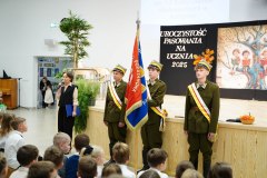 Pasowanie-na-ucznia-SP-Rydzyna-2025-015