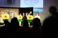 Pasowanie-na-ucznia-SP-Rydzyna-2025-085