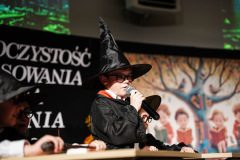 Pasowanie-na-ucznia-SP-Rydzyna-2025-094