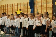 Pasowanie-pierwszoklasistow-w-Szkole-Podstawowej-w-Dabczu-027