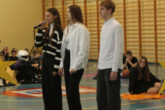 Pasowanie-pierwszoklasistow-w-Szkole-Podstawowej-w-Dabczu-037