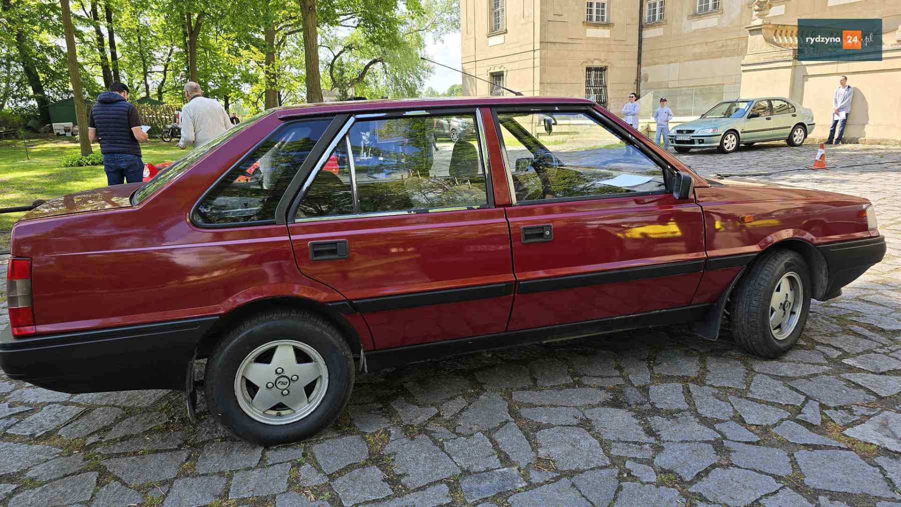 rajd-pojazdow-rydzyna-zamek-rydyzna-000039