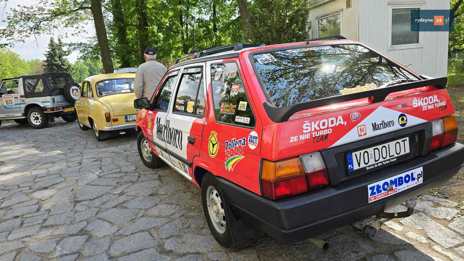 rajd-pojazdow-rydzyna-zamek-rydyzna-000059