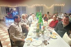 Swiety-Mikolaj-odwiedzil-dzieci-z-Maruszewa-0016