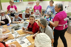 Wspolne-pieczenie-pierniczkow-z-WTZ-Rydzyna-i-KGW-Kloda-004