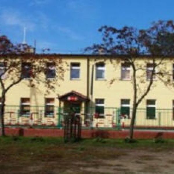 Unieważniony konkurs na dyrektora Szkoły Podstawowej w Dąbczu