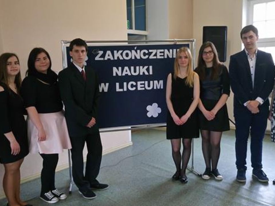 Pożegnanie uczniów III klasy Liceum Ogólnokształcącego dla Młodzieży Słabosłyszące