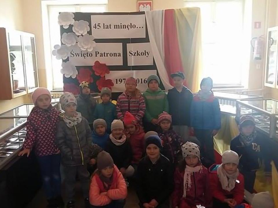 „Ułani w oczach dziecka” – wystawa w Szkole Podstawowej