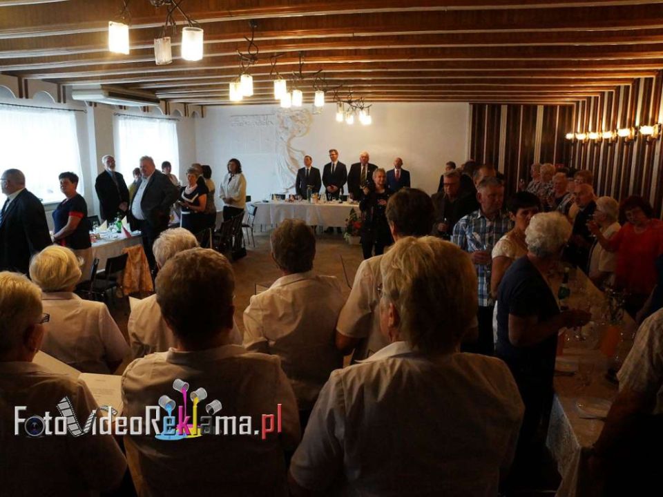 Koło Emerytów, Rencistów i Inwalidów z Rydzyny świętowało Dzień Matki