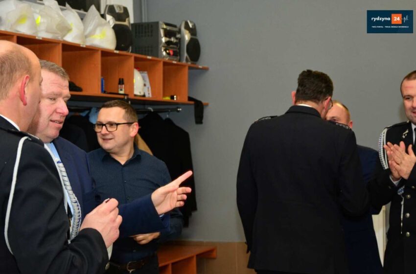  Nowy samochód oraz sprzęt dla rydzyńskich strażaków
