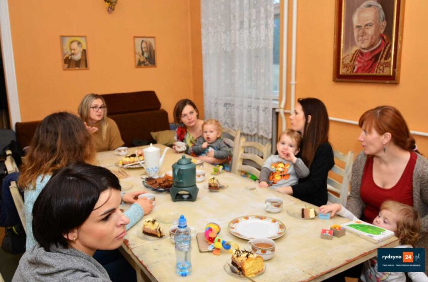  Najlepszym przyjacielem młodej mamy jest… druga mama