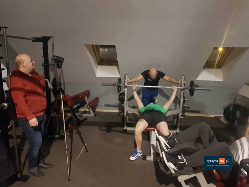 Turniej w wyciskaniu na ławeczce w Studio Treningu Active Live