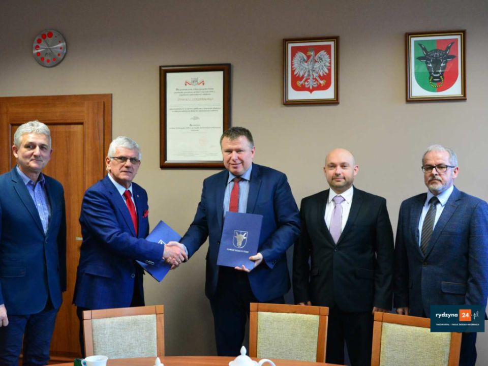 Podpisano umowę z wykonawcą na przebudowę Poniatowskiego