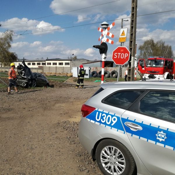 Policyjne działania w rejonie przejazdów kolejowych