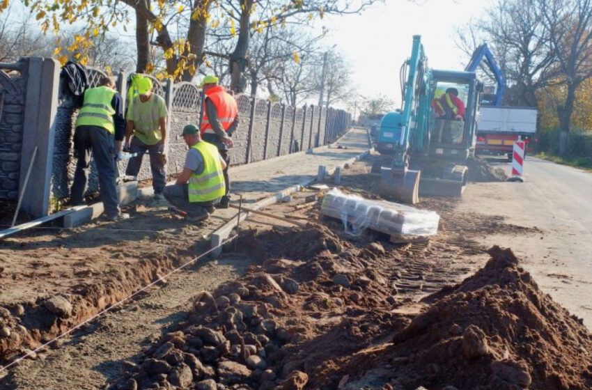  Nowy chodnik w Dąbczu