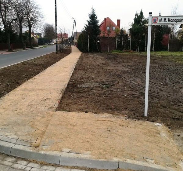  Nowy chodnik na Poniatowskiego