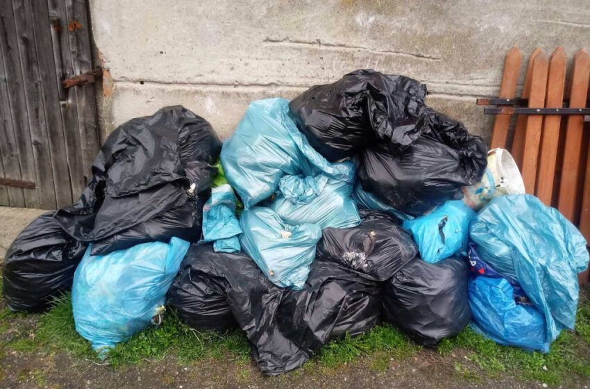  Cuchnący problem lokatorów z Dąbcza