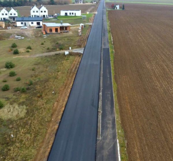  Droga z Dąbcza do Nowej Wsi z nowym asfaltem [VIDEO]