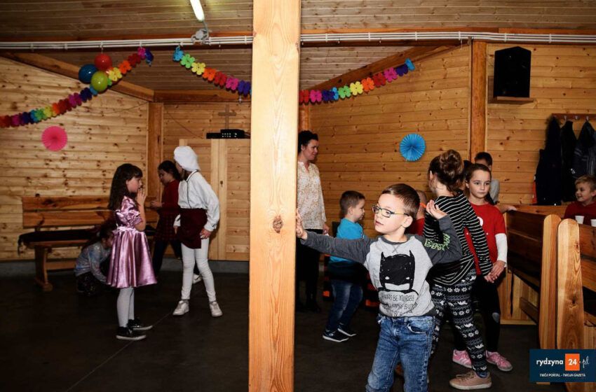  Szalone andrzejki dla dzieci w Robczysku