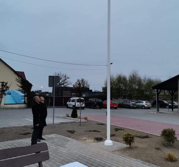 Uroczyste podniesienie flagi w Nowej Wsi [VIDEO]