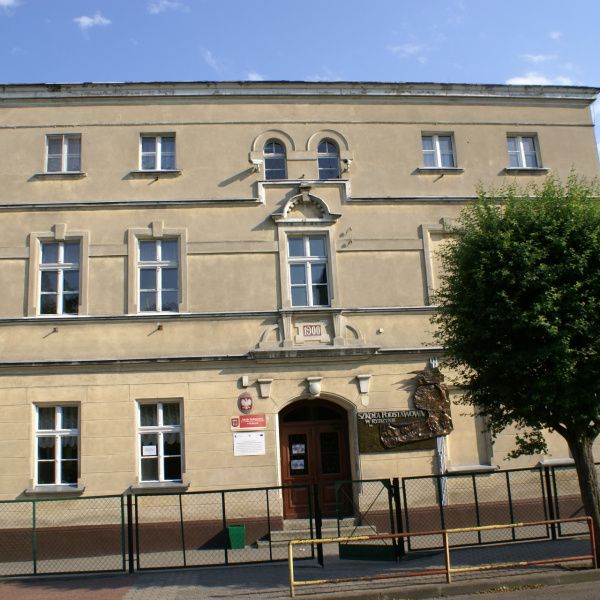 Szkoła Podstawowa w Rydzynie – konkurs na Dyrektora szkoły rozstrzygnięty