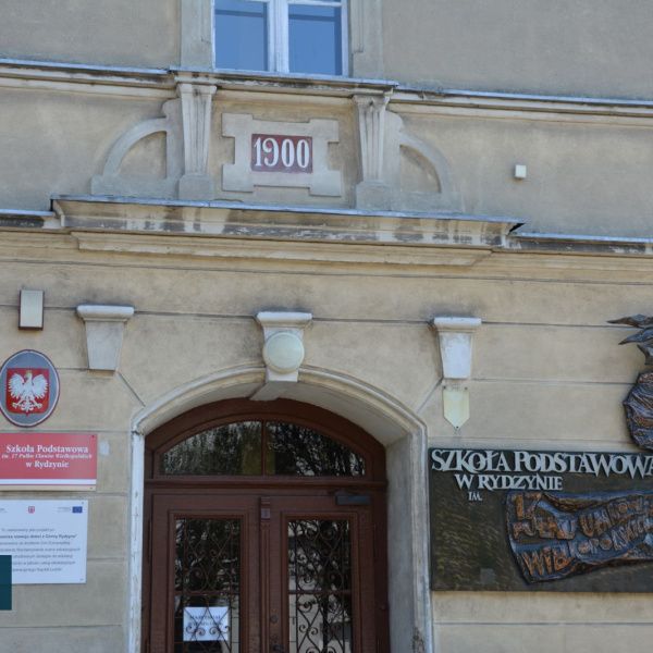 KONKURS NA DYREKTORA SZKOŁY PODSTAWOWEJ W RYDZYNIE – OŚWIADCZENIE IZABELI RYCHLIK