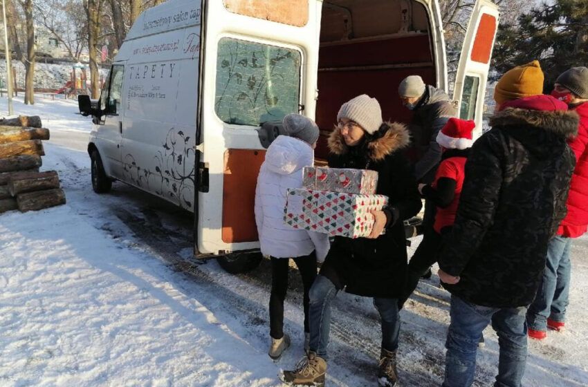  „Szlachetna Paczka” już po raz DRUGI w Szkole Podstawowej im T. Łopuszańskiego w D