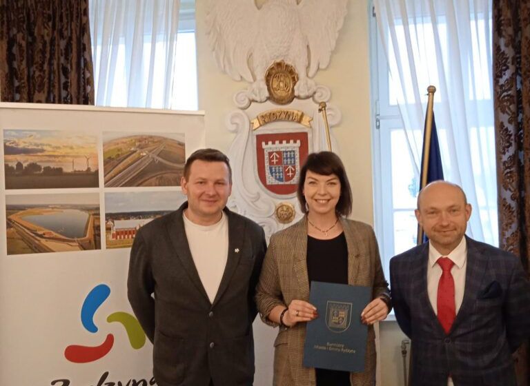  Wsparcie dla klubów i stowarzyszeń