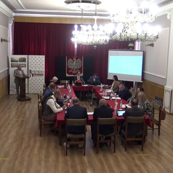 Informacja z Sesji Rady Miejskiej Rydzyny – Absolutorium dla Burmistrza