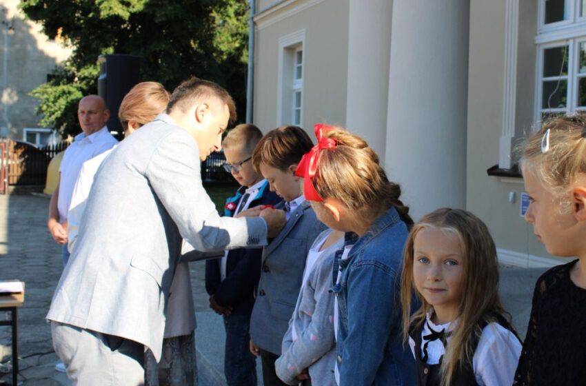  ROZPOCZĘCIE ROKU SZKOLNEGO W SP W KACZKOWIE
